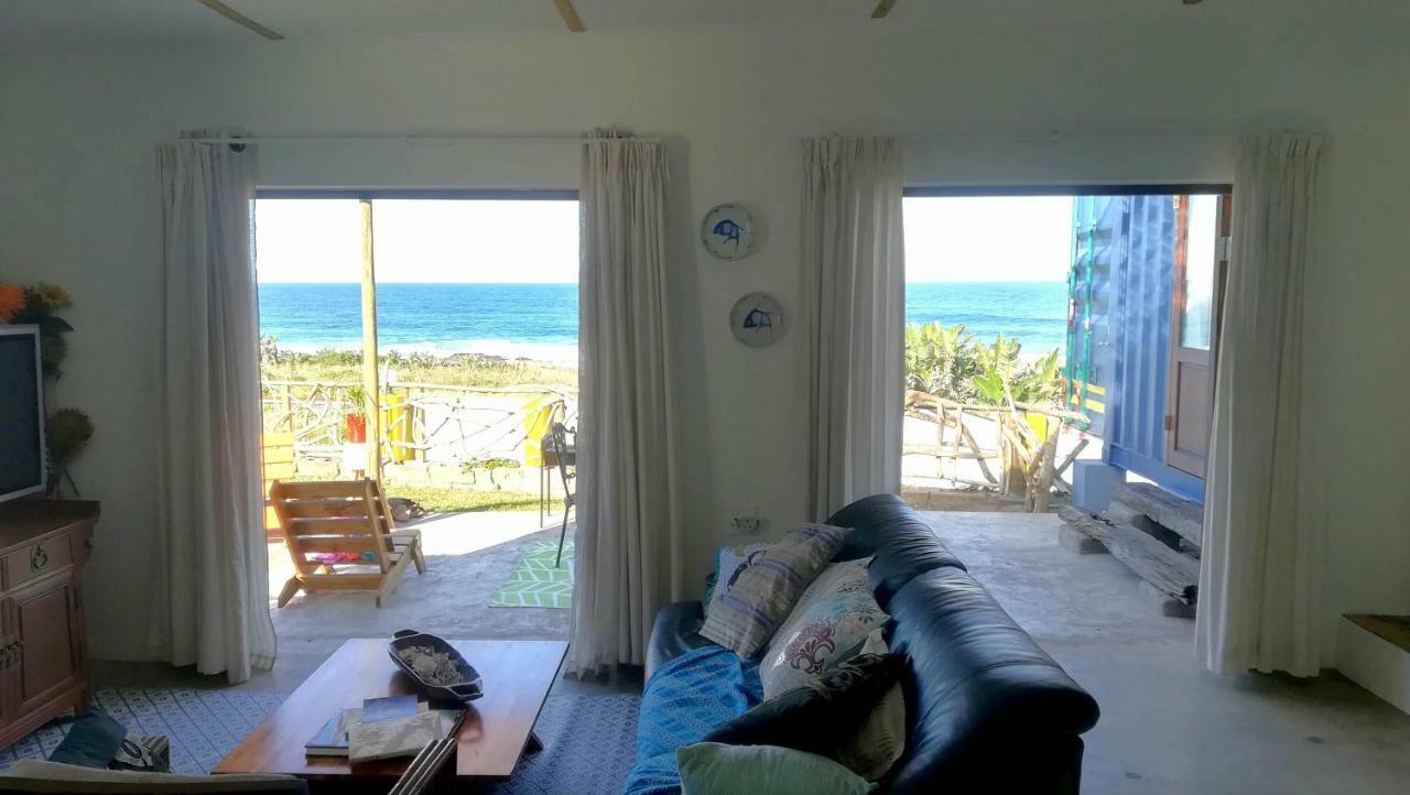 Blue Space Beach House Port Shepstone Extérieur photo