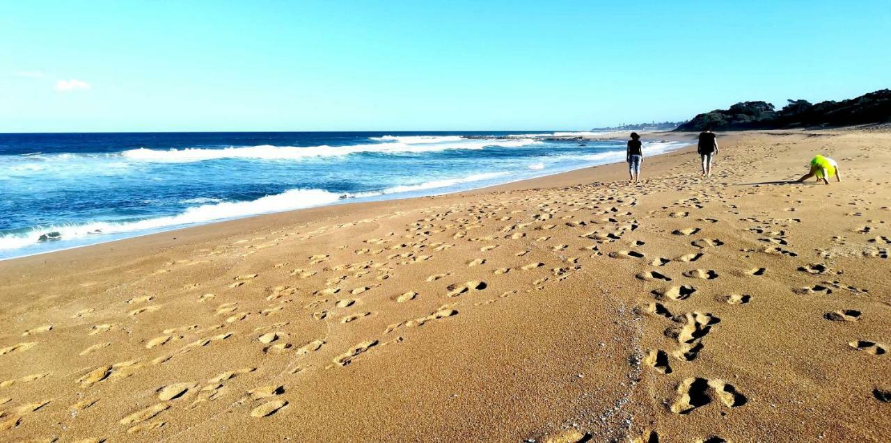 Blue Space Beach House Port Shepstone Extérieur photo
